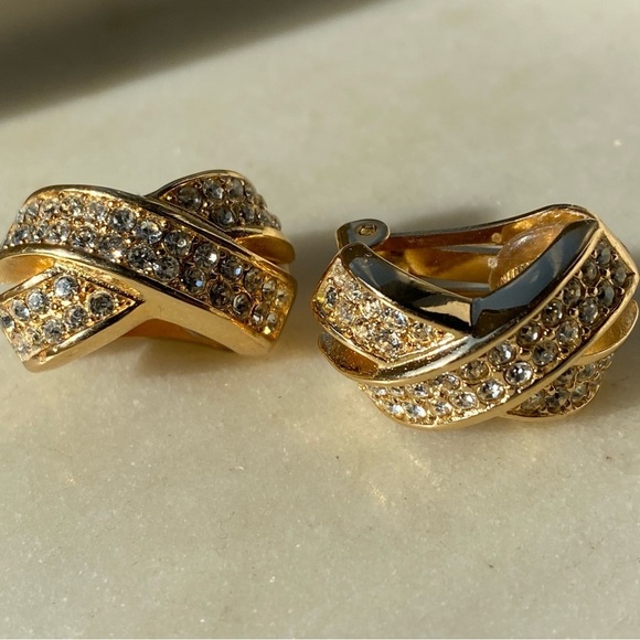 VINTAGE gold plated Christian Dior clip on earrings - Picture 9 of 16